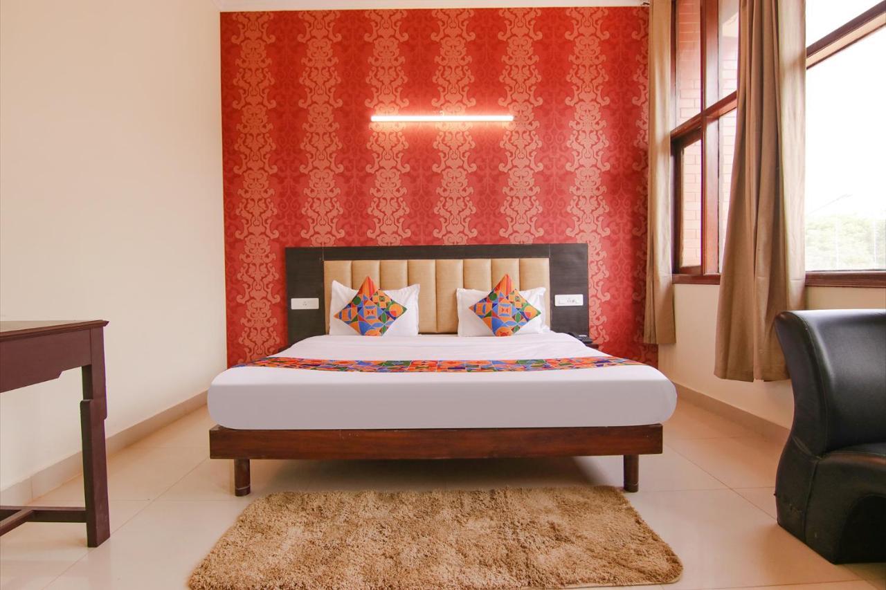 Fabhotel Town Pride Sohana Ngoại thất bức ảnh