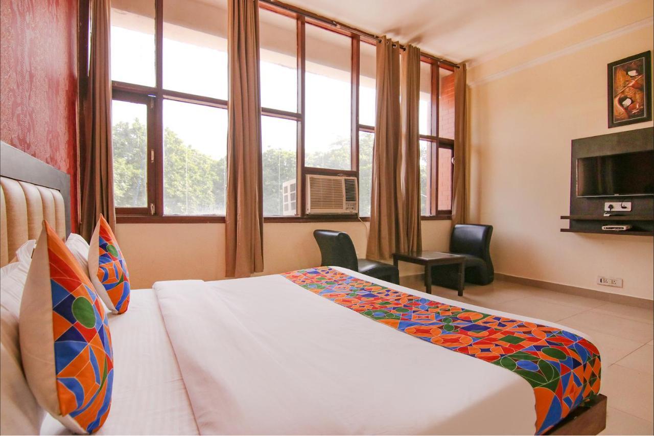 Fabhotel Town Pride Sohana Ngoại thất bức ảnh