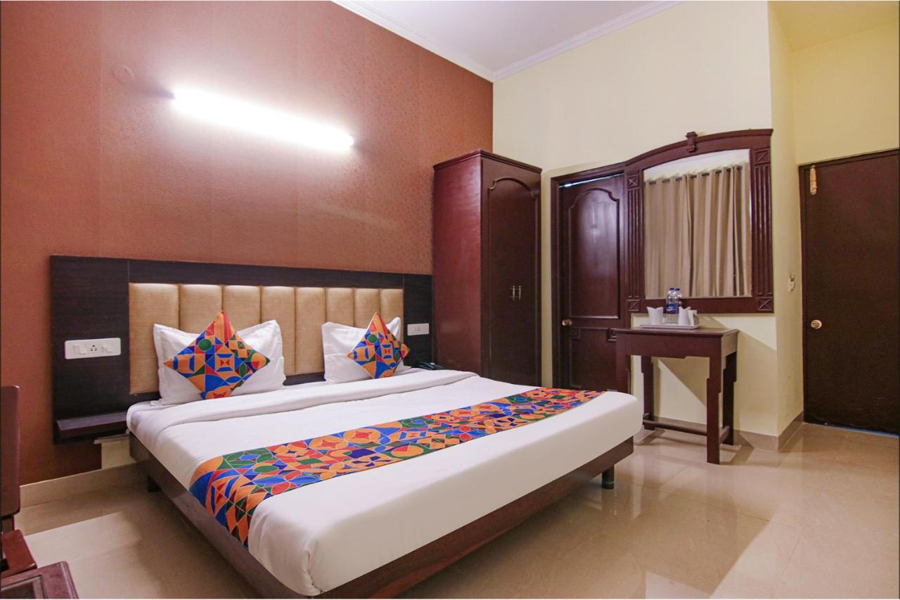 Fabhotel Town Pride Sohana Ngoại thất bức ảnh